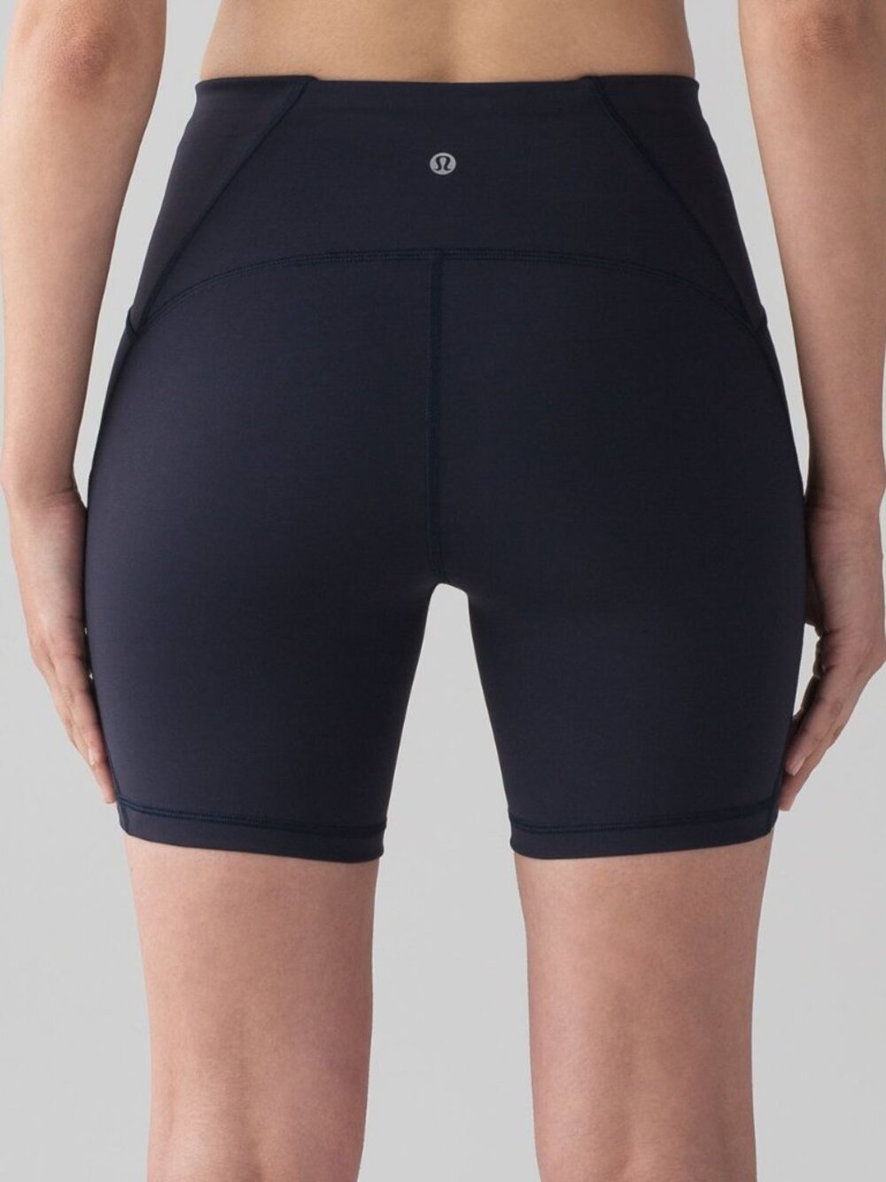 LULULEMON Train Times Short 6” inseam Midnight Navy Blue Size 8